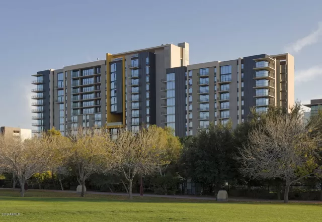 MLS: 5439262 Condo For Sale