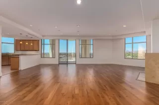 Photo #1: 5769995 Listing