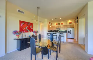 Photo #6: 5826972 Listing