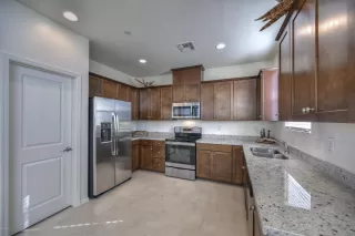 Photo #5: 5830493 Listing