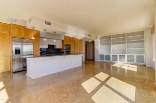 Photo #2: 5857952 Listing