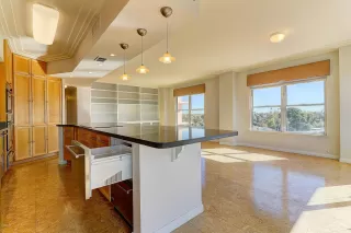 Photo #3: 5857952 Listing