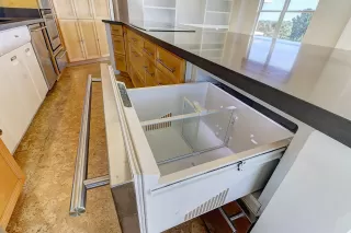 Photo #6: 5857952 Listing