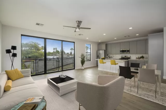 MLS: 5883921 Condo For Sale