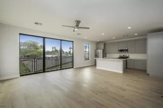 Photo #1: 5883921 Listing