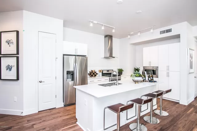 MLS: 5888038 Condo For Sale