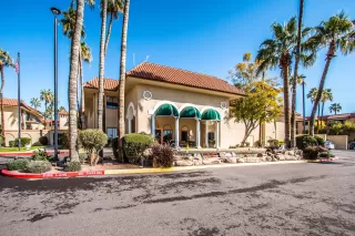 Photo #1: 5888511 Listing