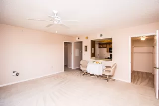 Photo #5: 5888511 Listing