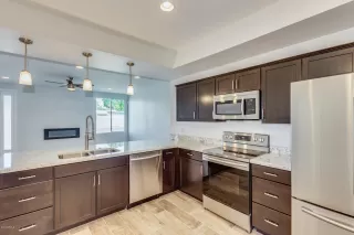 Photo #2: 5890083 Listing 