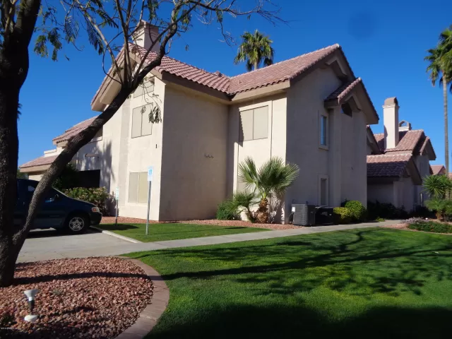 MLS: 5904194 Condo For Sale