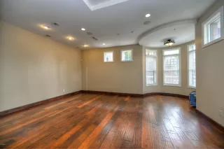 Photo #1: 5915672 Listing