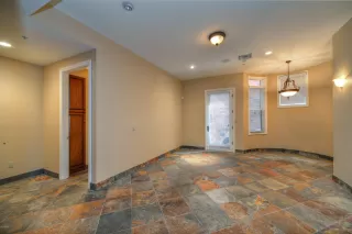 Photo #3: 5915672 Listing