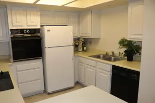 Photo #2: 5933150 Listing