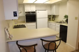 Photo #4: 5933150 Listing