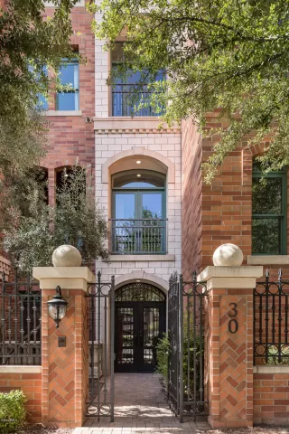 Photo #2: 5940326 Listing 