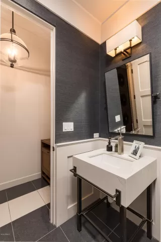 Photo #5: 5940326 Listing 