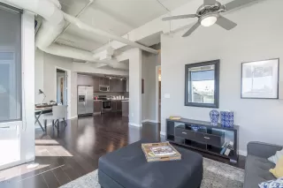 Photo #5: 5940446 Listing 