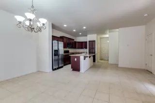 Photo #6: 5942075 Listing