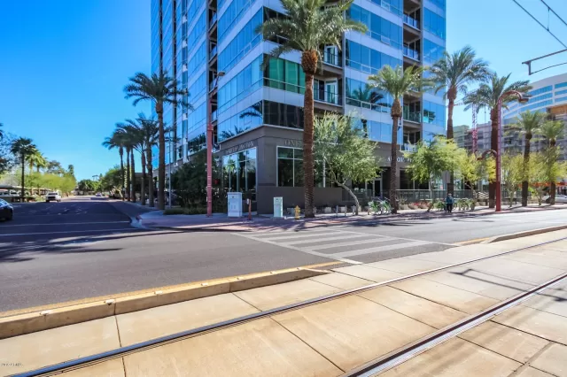 MLS: 5942224 Condo For Sale