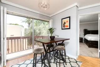 Photo #4: 5942517 Listing