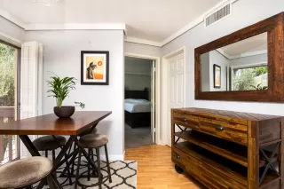 Photo #5: 5942517 Listing