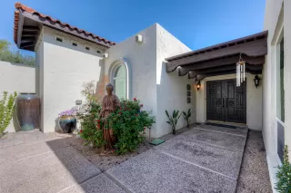 Photo #1: 5946912 Listing