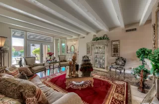 Photo #4: 5946912 Listing