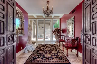 Photo #5: 5946912 Listing