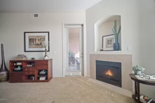 Photo #5: 5948216 Listing