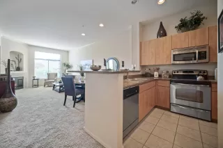 Photo #6: 5948216 Listing