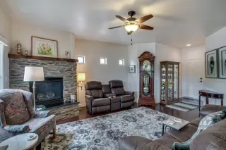 Photo #3: 5951070 Listing 