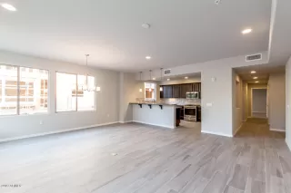 Photo #3: 5963129 Listing