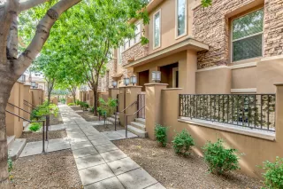 Photo #2: 5963305 Listing 