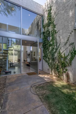 Photo #4: 5963683 Listing