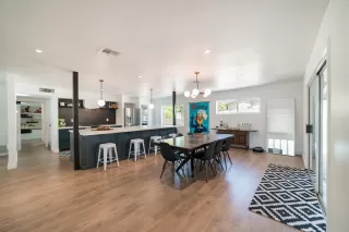 Photo #6: 5965802 Listing