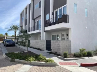 Photo #4: 5965899 Listing