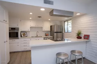 Photo #1: 5966664 Listing