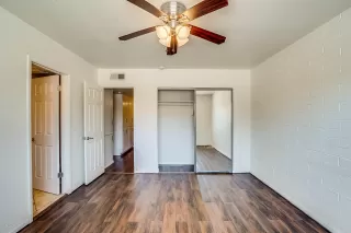 Photo #3: 5967751 Listing