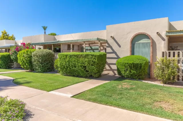 MLS: 5968387 Condo For Sale