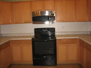 Photo #4: 5969950 Listing