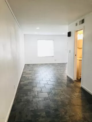 Photo #5: 5971258 Listing 