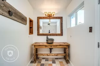 Photo #5: 5971663 Listing