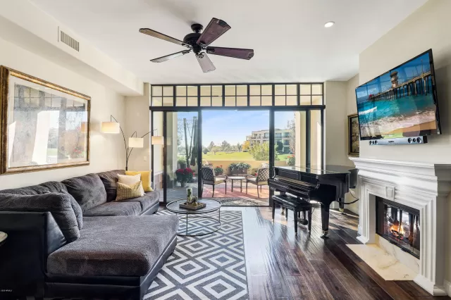 MLS: 5971925 Condo For Sale
