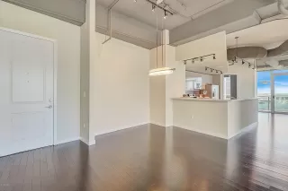 Photo #5: 5972500 Listing