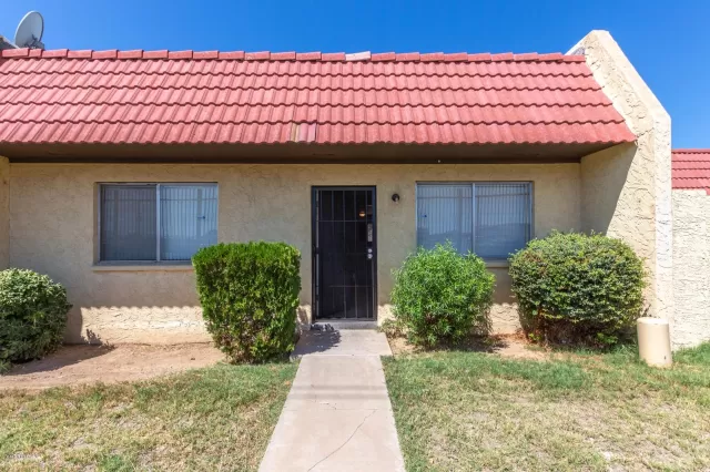 MLS: 5973530 Condo For Sale