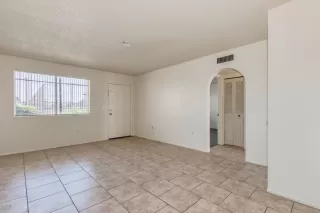 Photo #6: 5973530 Listing