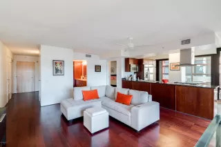 Photo #2: 5974331 Listing 