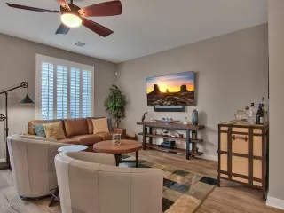 Photo #6: 5974565 Listing