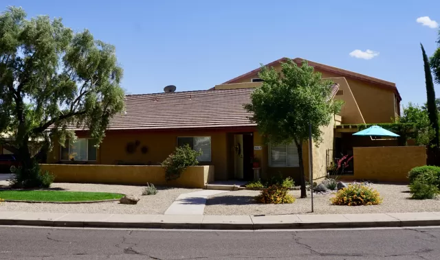 MLS: 5975633 Condo For Sale