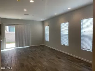 Photo #6: 5975653 Listing